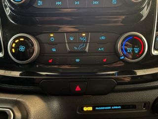 Ford Transit Custom Kombi 2.0 TDCI 136kW 320 L1 Sport Auto