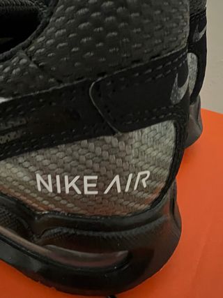 Nike Air Max Torch 4 Scarpe Uomo Nero Argento