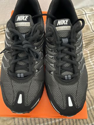 Nike Air Max Torch 4 Scarpe Uomo Nero Argento