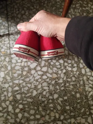 Zapatillas Levis Lona Rojas