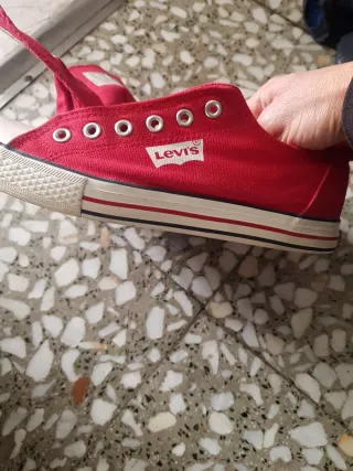 Zapatillas Levis Lona Rojas
