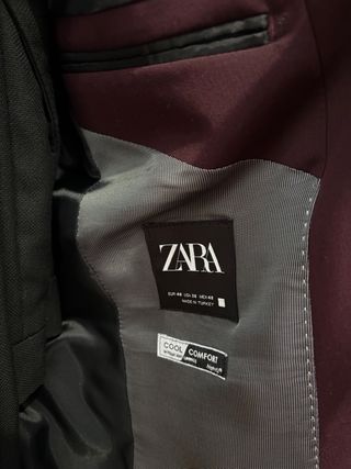 Traje Zara Granate