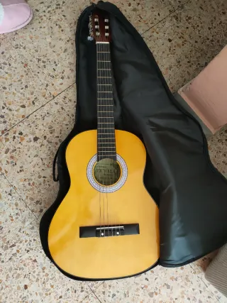 Guitarra Romanza