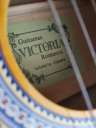 Guitarra Romanza