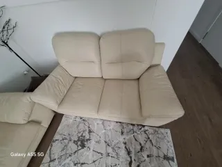 2 Sofás de Piel Beige