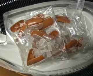 Mano Postiza para Practicar Uñas