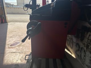 Desmontadora de neumáticos CEMB