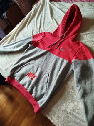 Sudadera Nike Roja y Gris