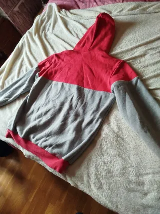 Sudadera Nike Roja y Gris