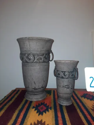 Jarrones de terracota con asas