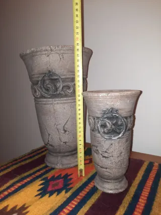 Jarrones de terracota con asas