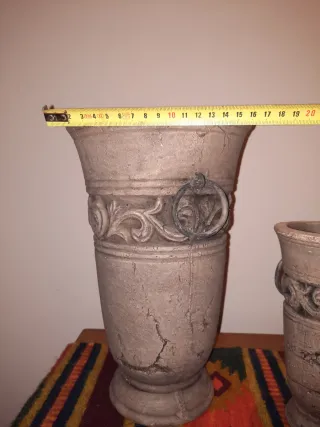 Jarrones de terracota con asas