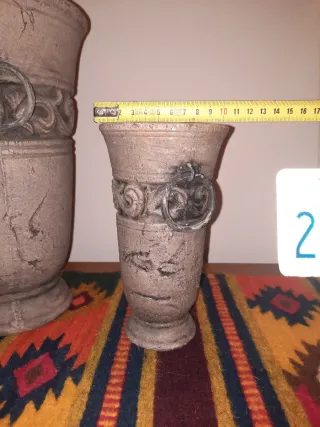 Jarrones de terracota con asas