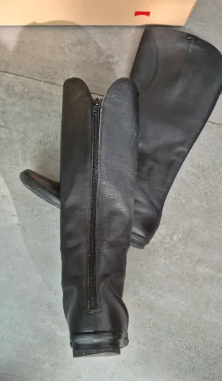Botas de piel negra Camper Talla 37
