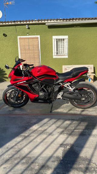 Honda CBR 650R 2023 Roja