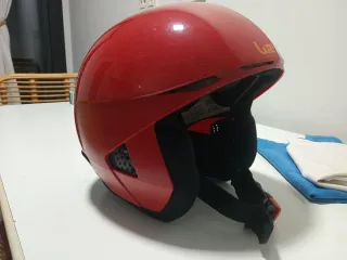 Casco de esquí infantil rojo