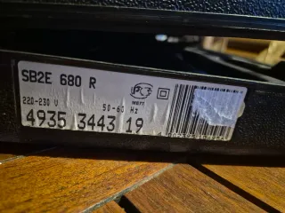 Taladro atornillador y percutor marca AEG