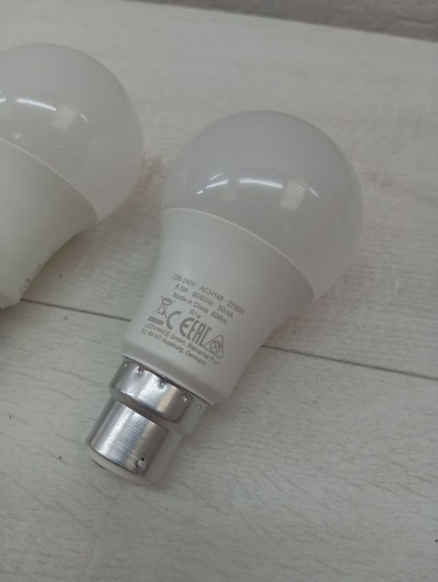 4 Bombillas LED OSRAM - 60W - 806 lm