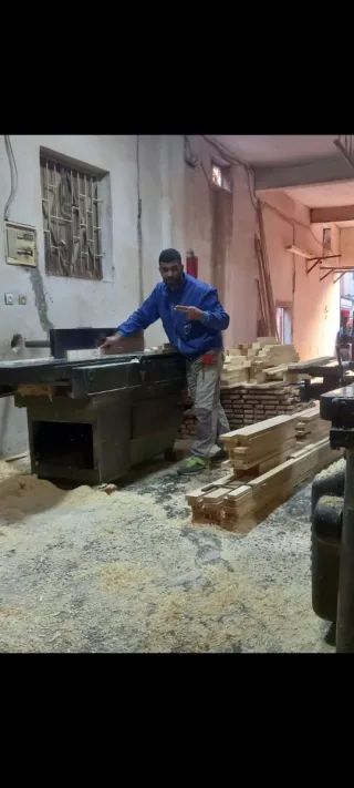 Busco trabajo de carpintero