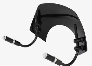 Pantalla corta negra para moto