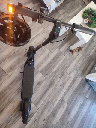 Patinete Ninebot F2e  potente + casco + cargador