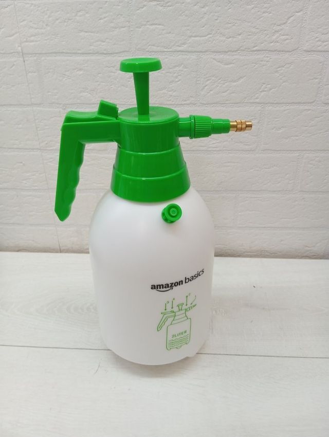 Pulverizador Amazon Basics 2L