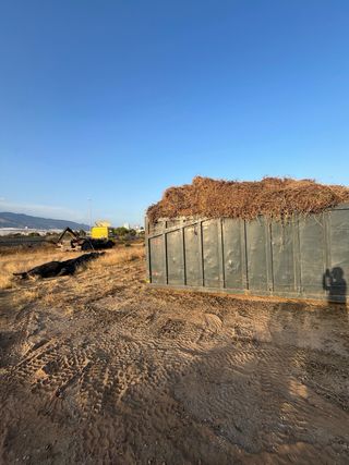 Trabajos con tractor y recogida de residuos