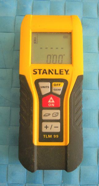 Medidor Láser Stanley TLM99 30m
