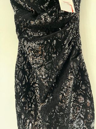 Vestido de lentejuelas de Zara