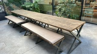 Sillas de madera 55 unidades. bancos terraza 2