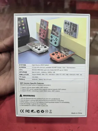 Consola Portátil Retro R40xx