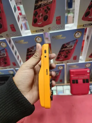 Consola Portátil Retro R40xx