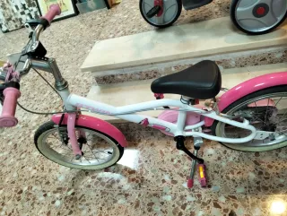 Bicicleta infantil rosa B'TWIN