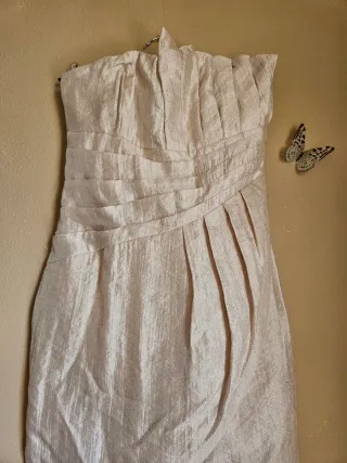 Vestido de fiesta beige