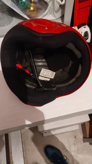 Casco de esquí infantil rojo