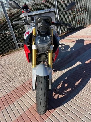 BMW F 900 R A2 – Año 2021 – 17.200 km