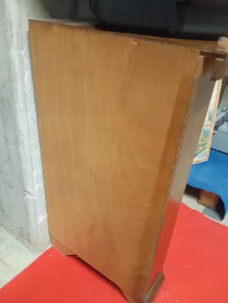 Mobiletto angolare in legno