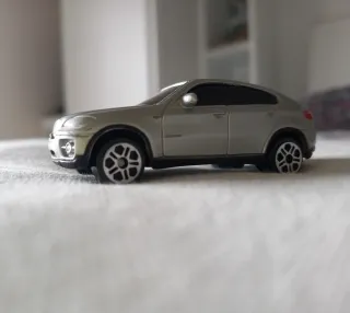 BMW X6 Maisto