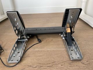 Pedales Fanatec CSL per sim racing su PC