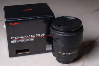 Sigma 17-50mm f/2.8 EX HSM APS-C Nikon