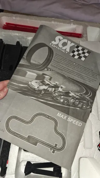 Scalextric Compact Max Speed