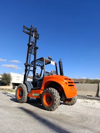 Carretilla Ausa C250H 4x4