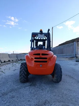 Carretilla Ausa C250H 4x4