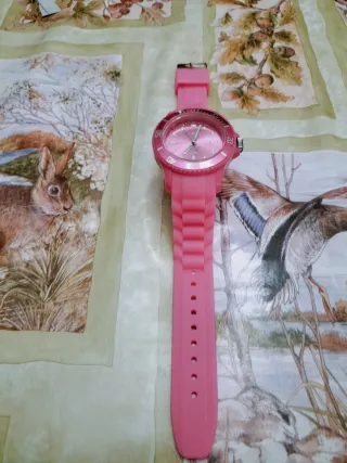 El precio de los relojes 3×5=15 euros