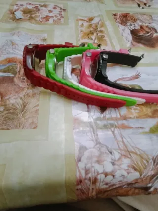 El precio de los relojes 3×5=15 euros