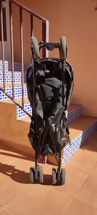 Silla de paseo Maclaren plegable.