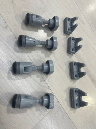 4.. Cierres de ventana antiguo caravana