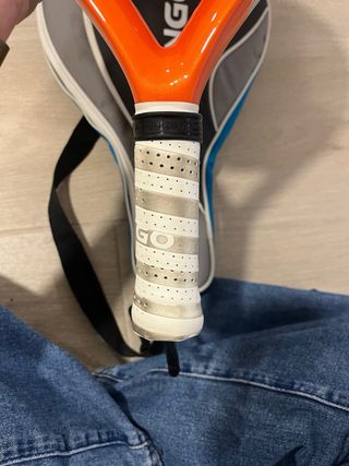 Pala Padel Artengo 820D + Funda