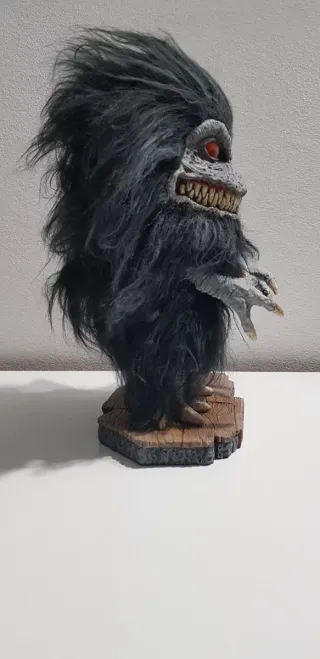 Critter figura resina