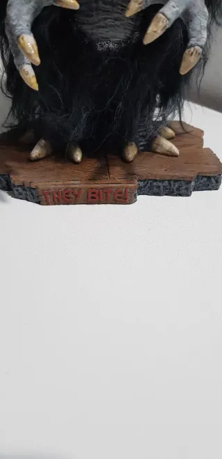 Critter figura resina